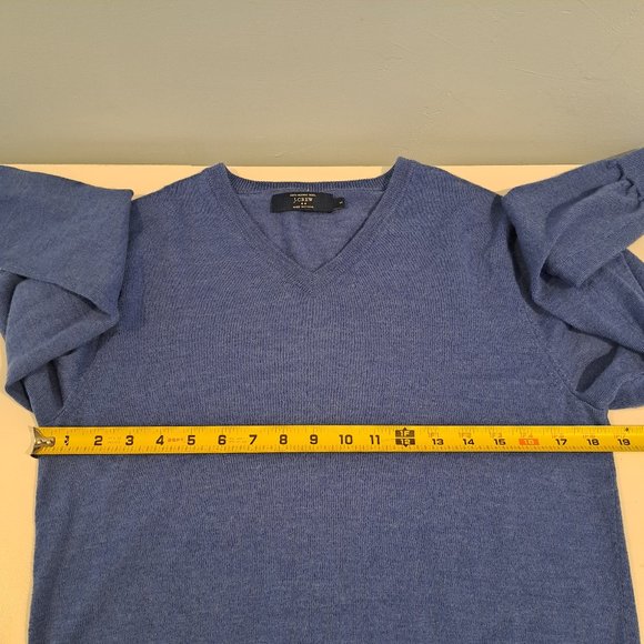 J. Crew 100% Merino Wool V-neck Men's Small Long Sleeve Sweater - Picture 9 of 13